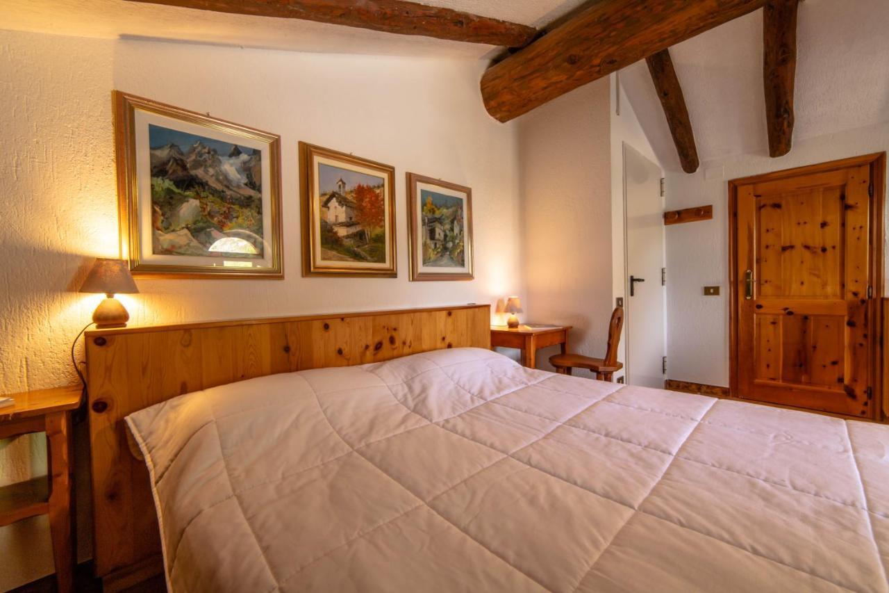 Hotel & Restaurant Perret - Mountain People Валгризенке Екстериор снимка