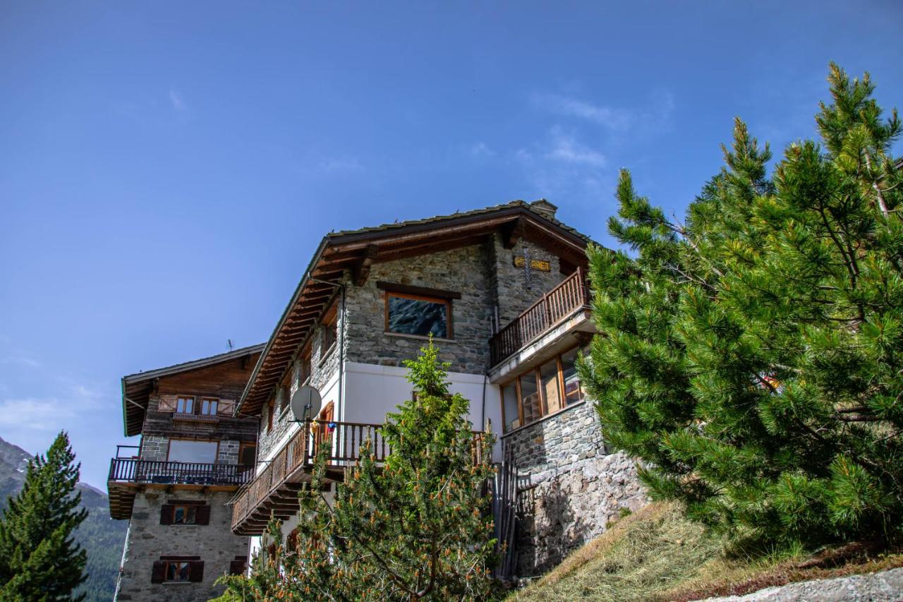 Hotel & Restaurant Perret - Mountain People Валгризенке Екстериор снимка