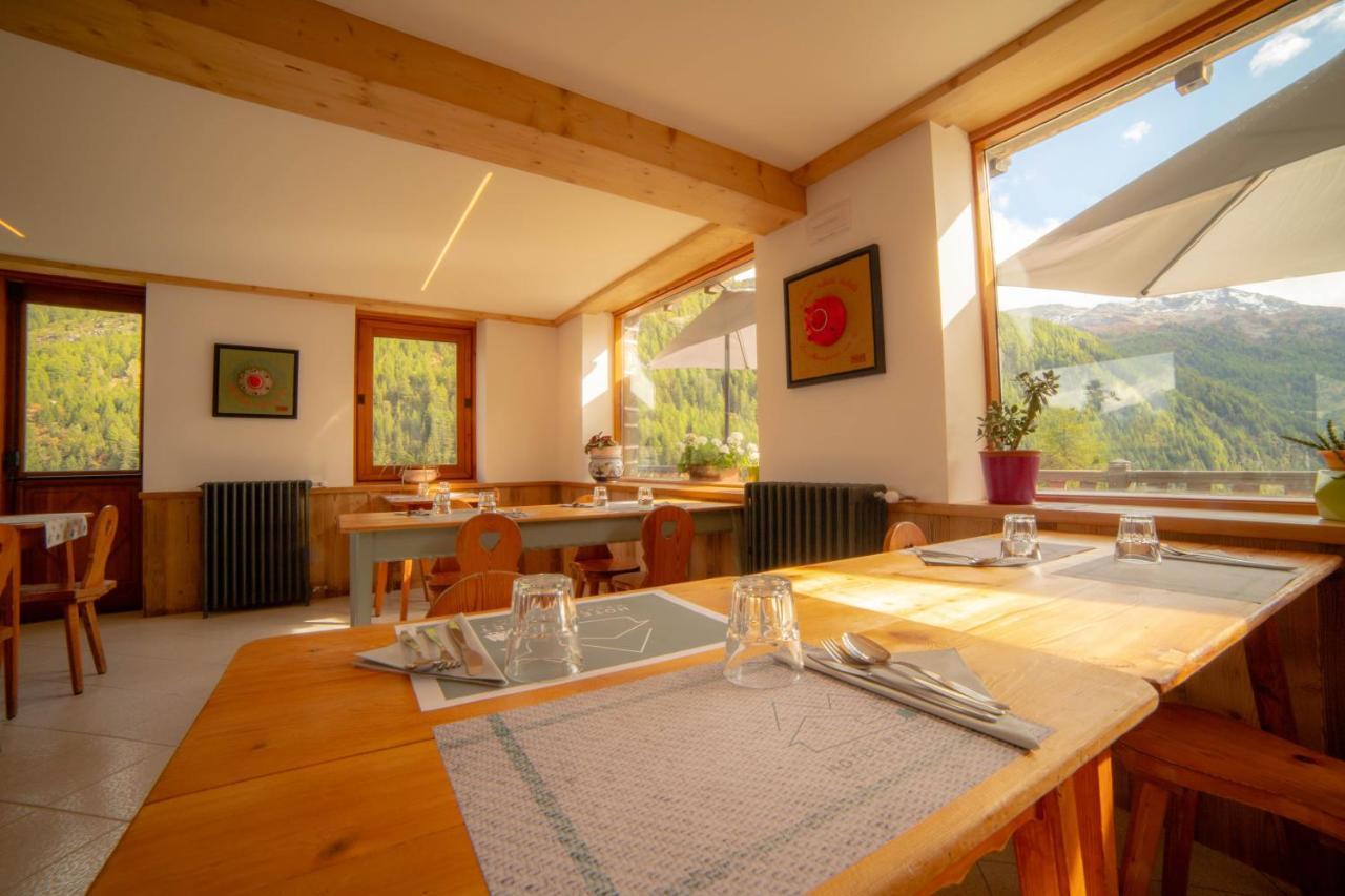 Hotel & Restaurant Perret - Mountain People Валгризенке Екстериор снимка